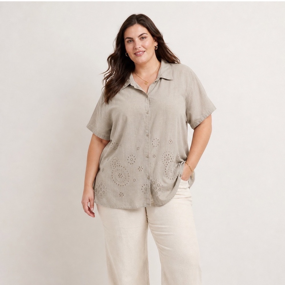 Avenue Button Up Shirt Womens Beige 30/32 Linen Blend Eyelet Short Sleeve Top
